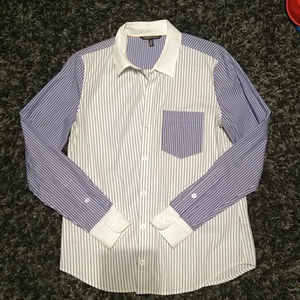 NWOT Victoria's Secret button up sz S/P